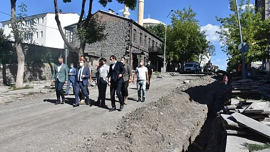 Hemşehrimiz Vali Öksüz, Elazığ'ın yüz akı oldu!