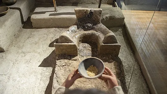 Çemişgezek'teki kutsal ocaklar müzede sergileniyor