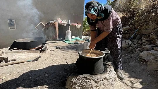 Elazığ'ın tescilli lezzeti Ağın leblebisine talep artıyor