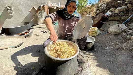 Elazığ'ın tescilli lezzeti Ağın leblebisine talep artıyor