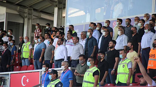 Elazığspor Eriyor!