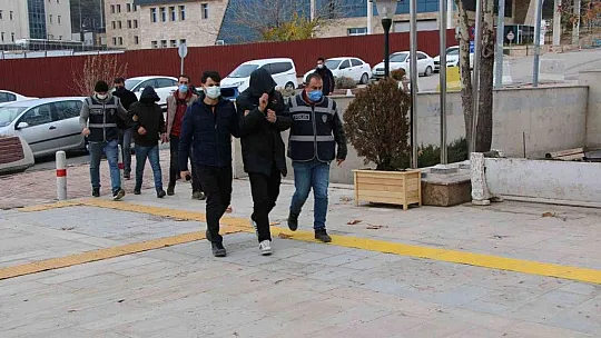 55 suç kaydından aranan 3 şüpheli yakalandı