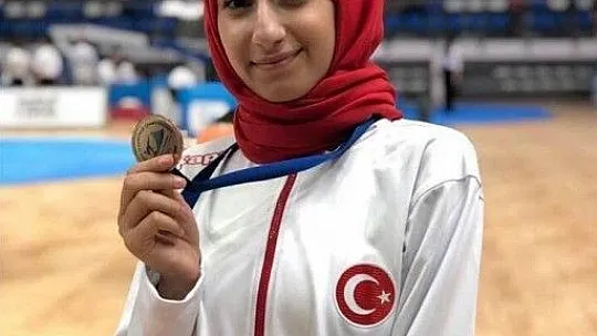 Elazığlı Gülse Avrupa Şampiyonası'na gitmeye hak kazandı