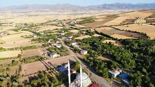 Bu Köyde 6 Tescilli Tarihi Yapı Var