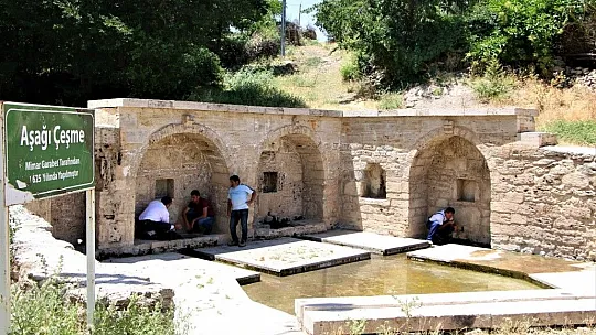 Bu Köyde 6 Tescilli Tarihi Yapı Var