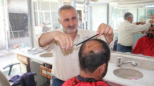 Dede mesleğini 51 yıldır kesintisiz sürdürüyor