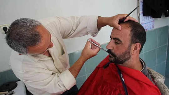 Dede mesleğini 51 yıldır kesintisiz sürdürüyor