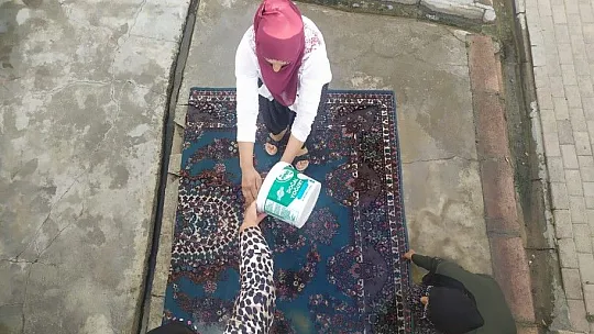 703 yıllık çeşmede bayram öncesi halı yıkama geleneği