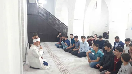 800 yıllık bir geçmişe sahip Esadiye Cami ibadete açıldı