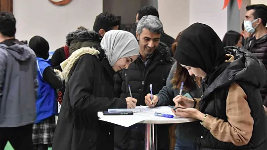 AFAD'dan Gençlik Merkezi gönüllülerine afet eğitimi