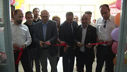 Şahsuvar Ortaokulu'nda TÜBİTAK 4006 bilim fuarı