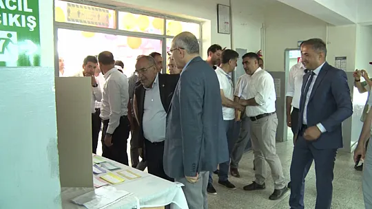Şahsuvar Ortaokulu'nda TÜBİTAK 4006 bilim fuarı