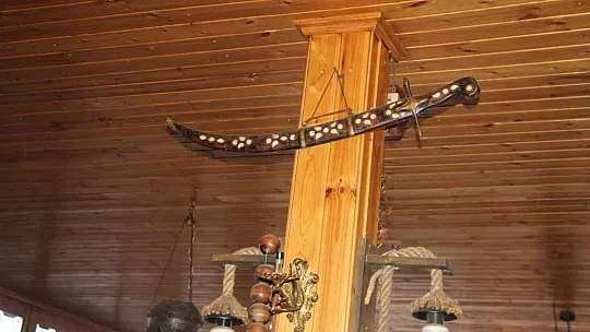 Antika tutkusu sayesinde işlettiği kafe müzeye döndü