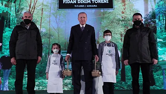Cumhurbaşkanı Erdoğan: Cumhuriyet tarihinin en büyük ağaçlandırma seferberliğini yürütüyoruz