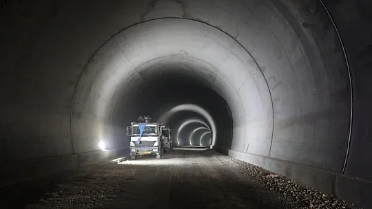 Karadeniz'i Akdeniz'e bağlayacak tünelin yüzde 72'si tamamlandı