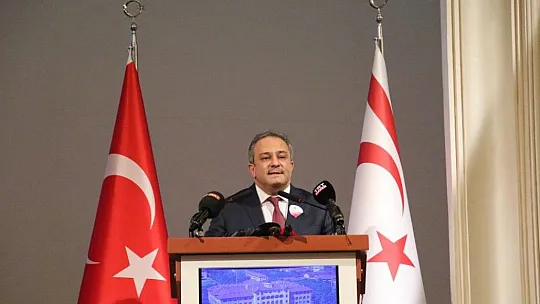 Prof. Dr. İlhan kardeşlerini anlatırken duygu dolu anlar yaşadı