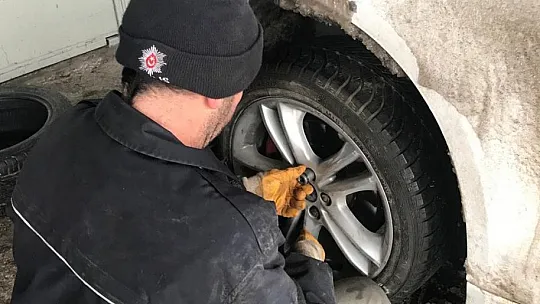 Ustalar sürücülere kış bakımını hatırlattı