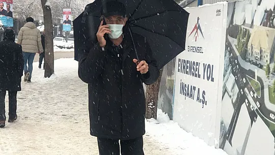 Kar yağışı Elazığ'da etkisini sürdürüyor