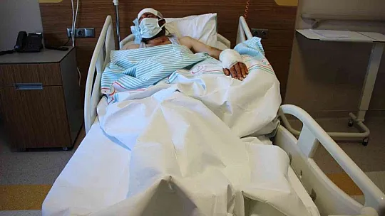 Ayı saldırısı sonucu hastanelik olan şahıs, dehşet anlarını anlattı