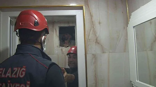 Şüpheli şahıs bacadan binaya girmeye çalışınca sıkıştı