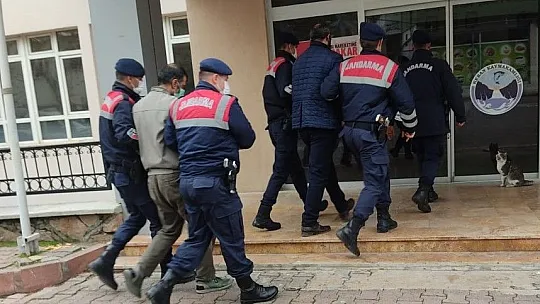 10 bin lira değerinde bakır kazan çalan 2 şüpheli tutuklandı