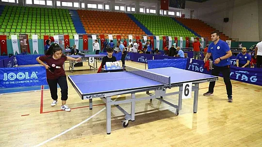 Kurum ve Kuruluşlar Arası Masa Tenisi Turnuvası start aldı