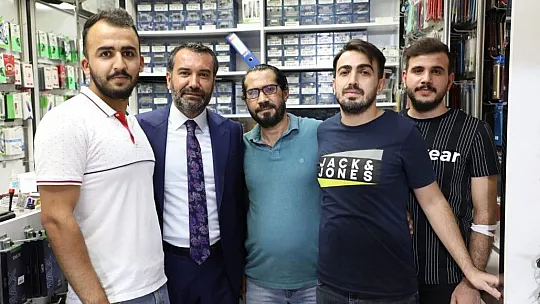 Başkan Şerifoğulları esnafı yalnız bırakmıyor