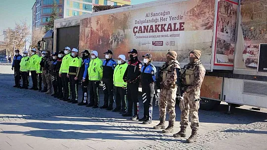 Çanakkale Savaşları Mobil Müzesi Elazığ'da