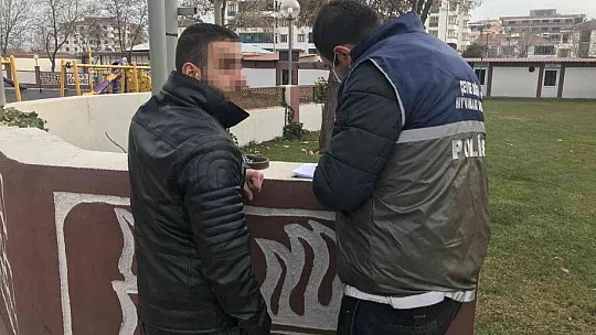 Cezayı duyunca pitbull'u kendi elleri ile teslim etti