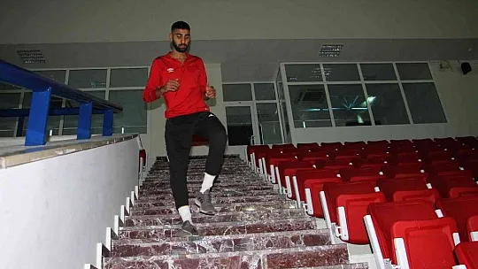 Elazığlı Güneş: İstiklal Marşımızı tüm dünyaya dinletmek istiyorum