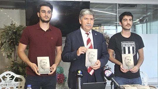 Başkan Saraç'tan anlamlı hediye