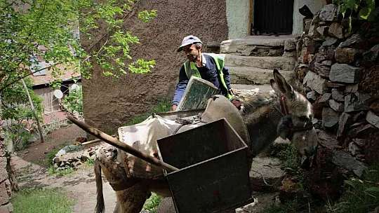 Maden'in dar sokakları 'Kadrolu eşeklere' emanet