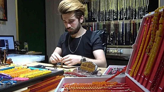 Dede mesleğini devam ettirerek 3 atölye açtı, 15 kişiye istihdam sağlıyor