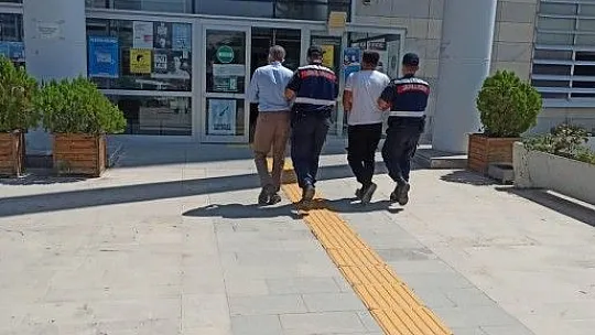 İnşaat alanında hırsızlık yapan zanlılar suçüstü yakalandı