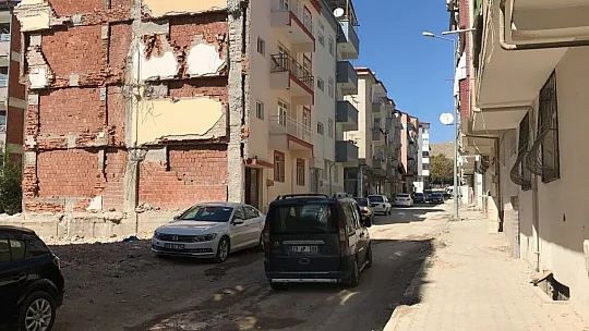 Dini nikahlı eşini vurup olay yerinden kaçtı