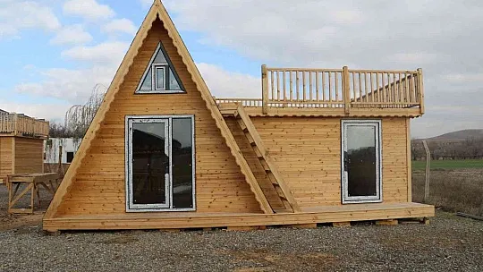 Bungalov fabrikası kurdu, taleplere yetişemiyor