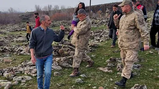 Jandarma ekipleri down sendromlu kayıp çocuk için seferber oldu