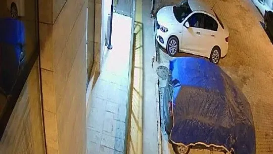 El arabasıyla ne var ne yok çalıp kaçtılar!
