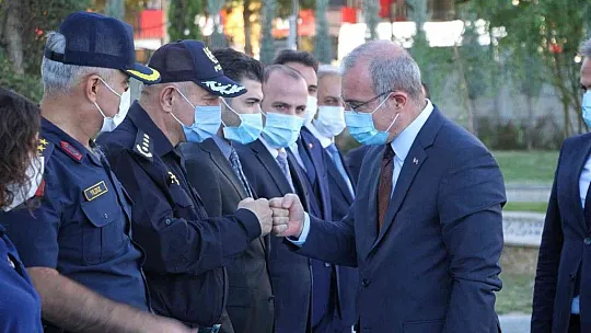 Vali Toraman görevine başladı