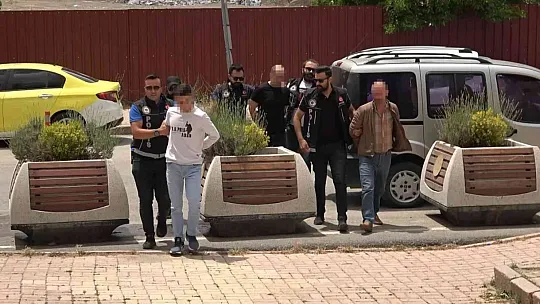Elazığ'da uyuşturucu tacirlerine operasyon: 3 gözaltı