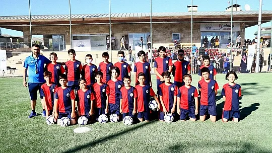 Elazığ Belediyesi yaz spor okulları açılış töreni gerçekleştirildi