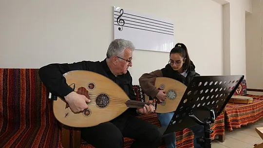 Elazığ Belediyesi çocuk ve gençleri yalnız bırakmıyor
