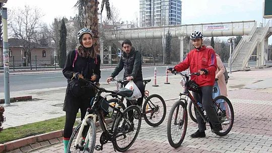 Bisiklet tutkunlarından en anlamlı tur