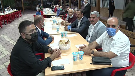 Elazığ Cem Evi'nde iftar programı düzenlendi