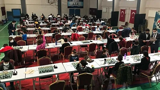 29 Ekim Cumhuriyet Bayramı Satranç Turnuvası düzenlendi