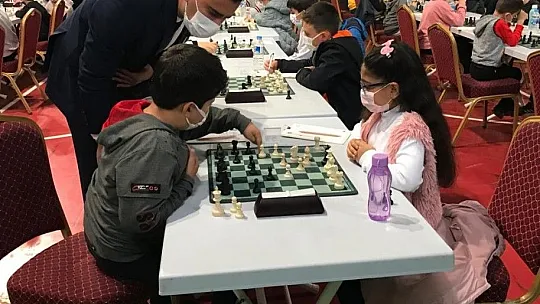 29 Ekim Cumhuriyet Bayramı Satranç Turnuvası düzenlendi