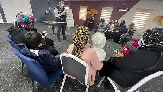 Elazığ Polisi vatandaşları bilgilendiriyor