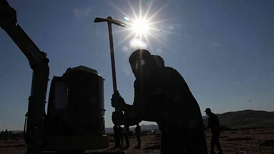Elazığ'da bugün 23 bin fidan toprakla buluştu