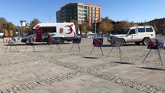 Kızılay Sokağı'na vatandaşlardan yoğun ilgi