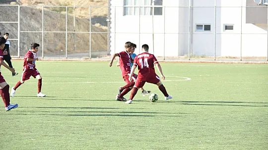 Konteyner Cup turnuvası başladı